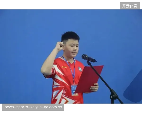 羽毛球全场奔跑，燃烧你的每一份能量